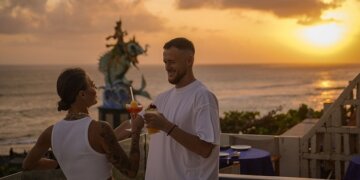 Sunset, Seafood, and Rooftop Vibes in Pererenan: Discover Hippie Fish