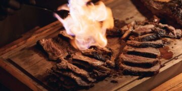 The AKAR Symphony: A Candlelight Concert Experience in Ubud