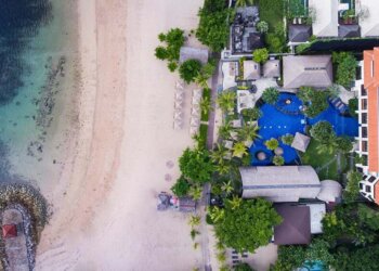 Holiday Inn Resort Bali Nusa Dua: Your Ultimate Family-Friendly Beachfront Getaway in Bali